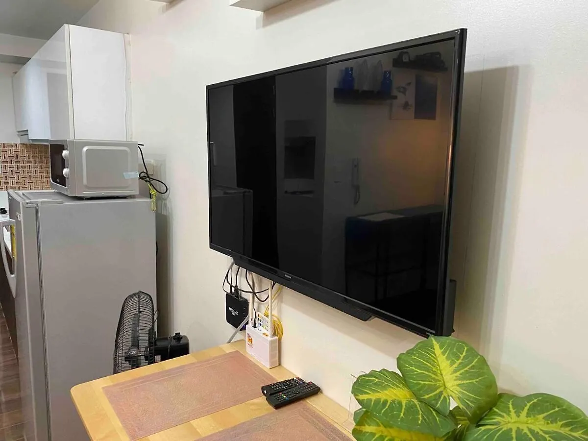 Cosmo Nest Air Skyline One Br Makati 2270 Gym Swim Park 300 Mbps Apartment Manila