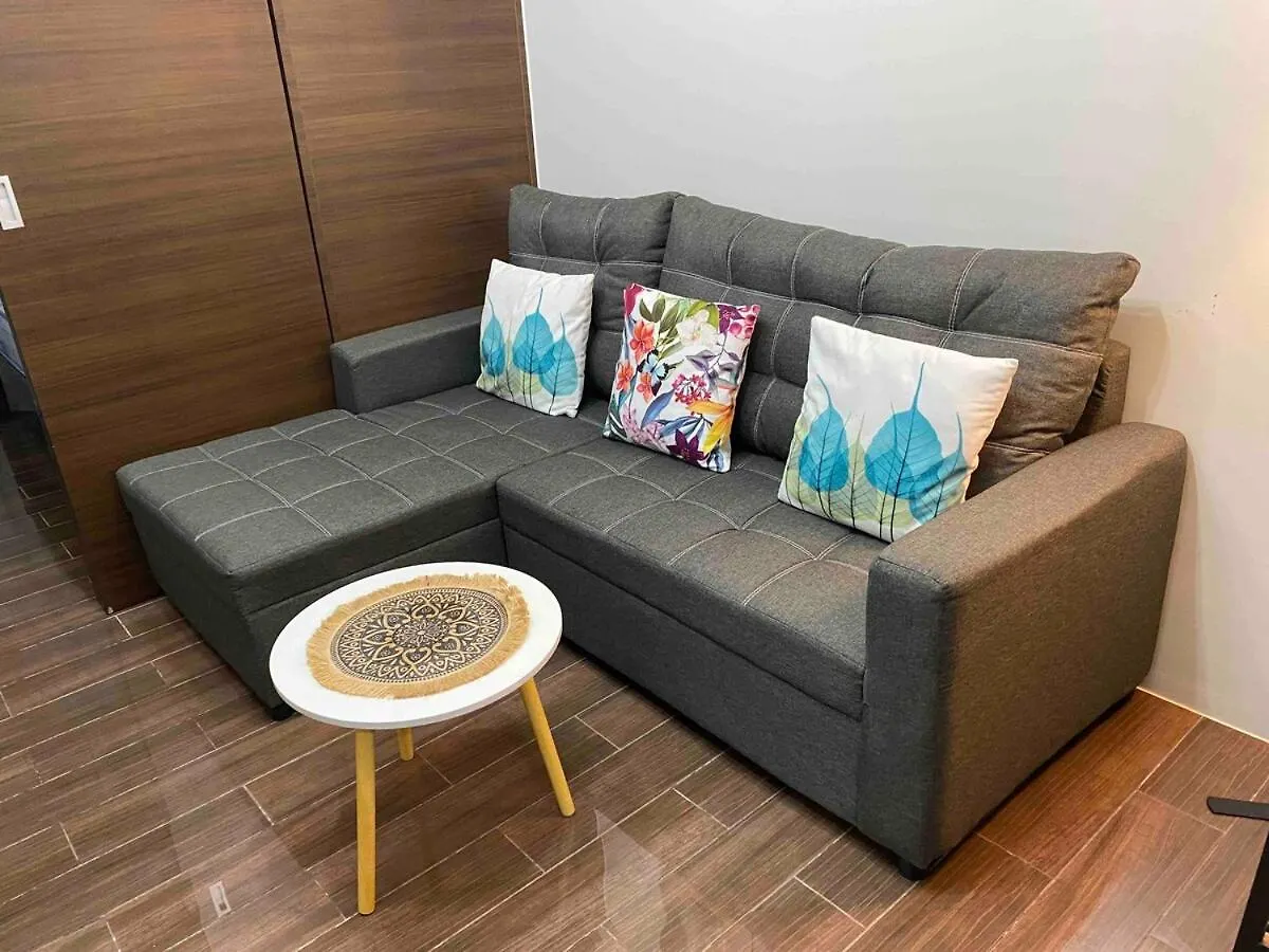 Cosmo Nest Air Skyline One Br Makati 2270 Gym Swim Park 300 Mbps Apartment Manila
